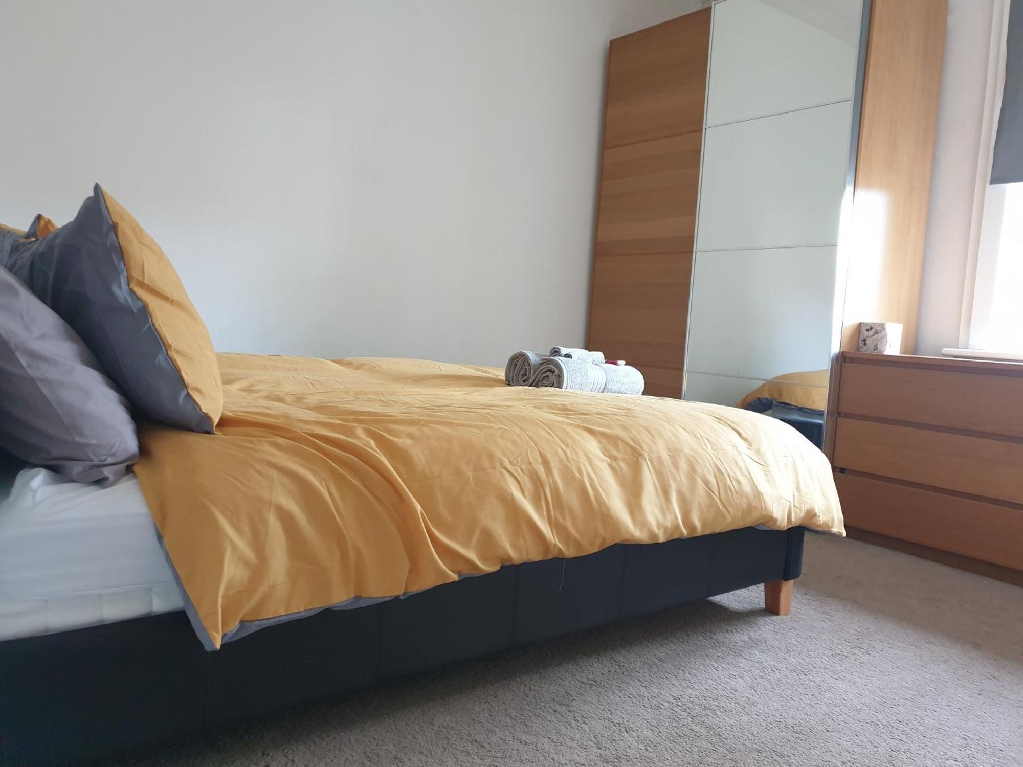 Luxury 1-Bed Apartment With Stunning City Views Perfect For Short Stays In London Eksteriør billede
